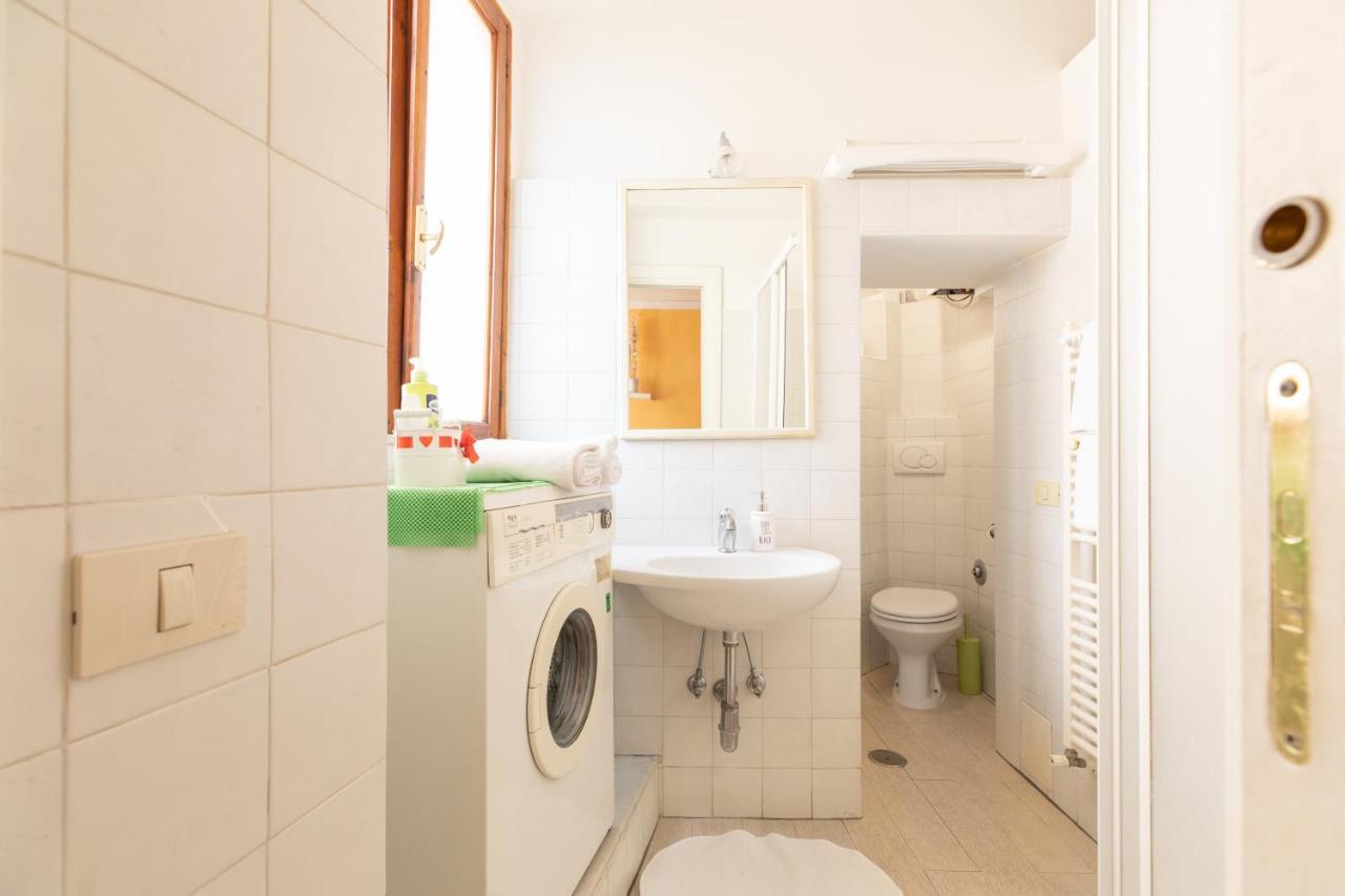 Ghetto Apartment *